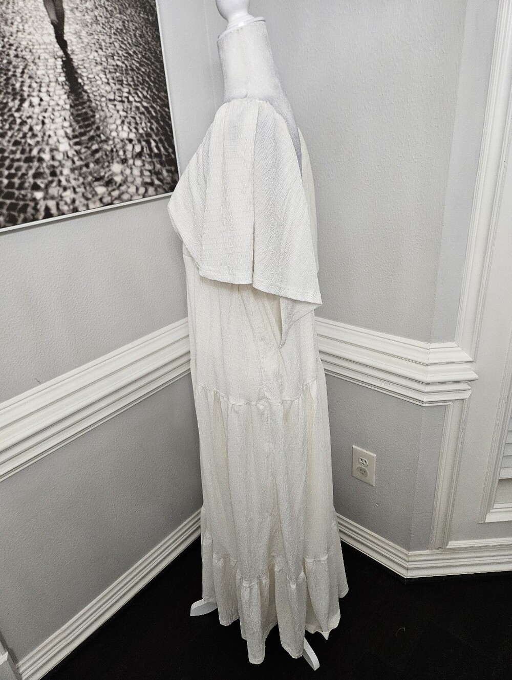 Flowy Off White V-Neck Tiered Maxi Dress Size Large NWOT - Picture 5 of 8